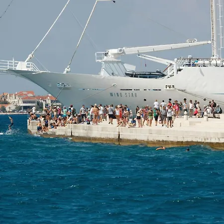 Lägenhet Awesome In With Wifi