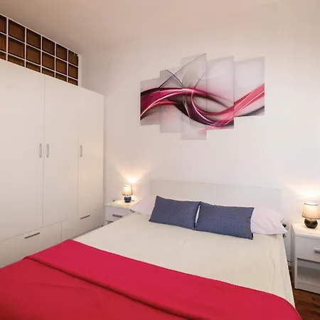 Lovely In With Kitchen Zadar