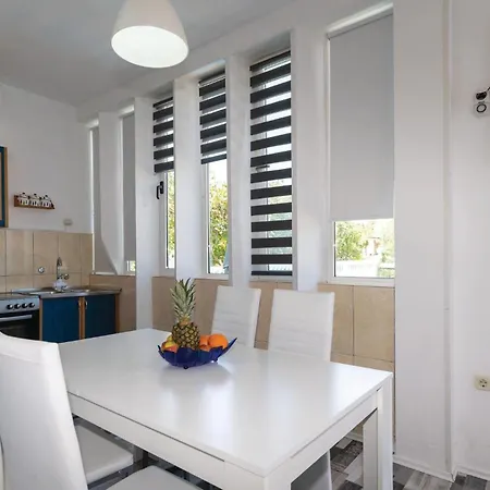 Lägenhet Awesome In With Wifi