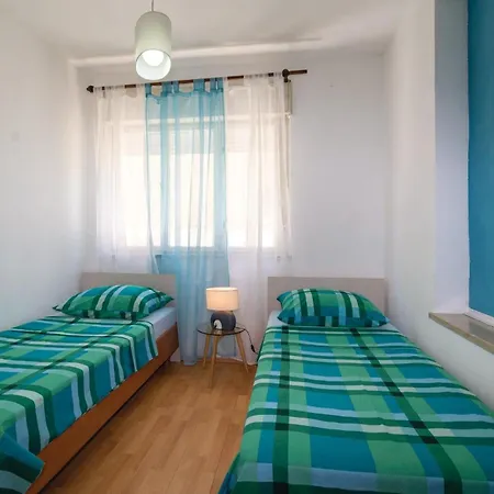 Apartment Lovely In With Kitchen Zadar